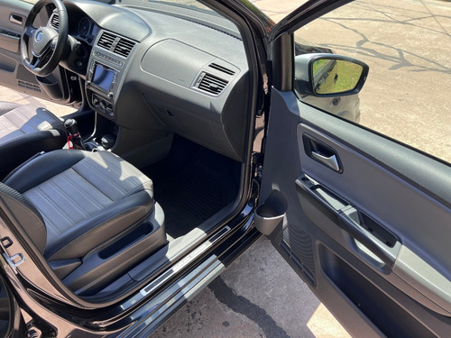 Imagen 20 de 23 de Volkswagen Suran 1.6 Highline Msi 110cv Techo - Cuero - Gps