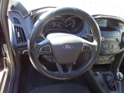 Ford Focus Focus 5d Se 2.0l Mt