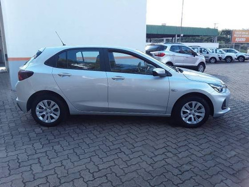 Imagem 9 de 9 de Chevrolet Onix 1.0 Flex Lt Manual