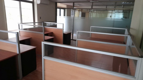 Arriendo Oficina Salida Metro Universidad De Chile, 660 Mts.