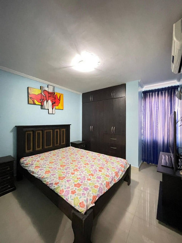Código: 277729 Alquiler Townhouse Amoblado Urb. Villa Fontana, 650$ Mml Solo Clientes