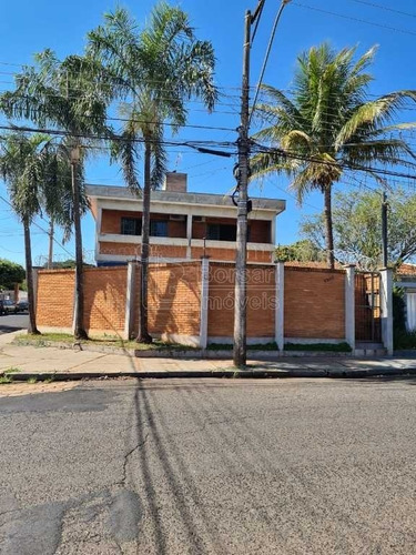 Imagem 1 de 6 de Aluguel De Casas / Padrão Na Cidade De Araraquara 11303