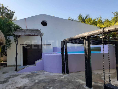 Rancho Tipo Hacienda De 36 Has En Telchac Pueblo Con Cenote. A 42 Kms De Mérida