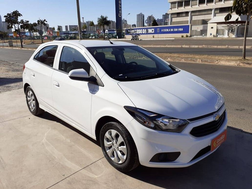 Imagem 6 de 9 de Chevrolet Onix 1.0 Mpfi Lt 8v Flex 4p Manual