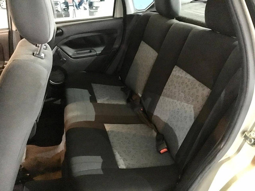 Ford Fiesta 1.6 Mpi Sedan 8v Flex 4p Manual