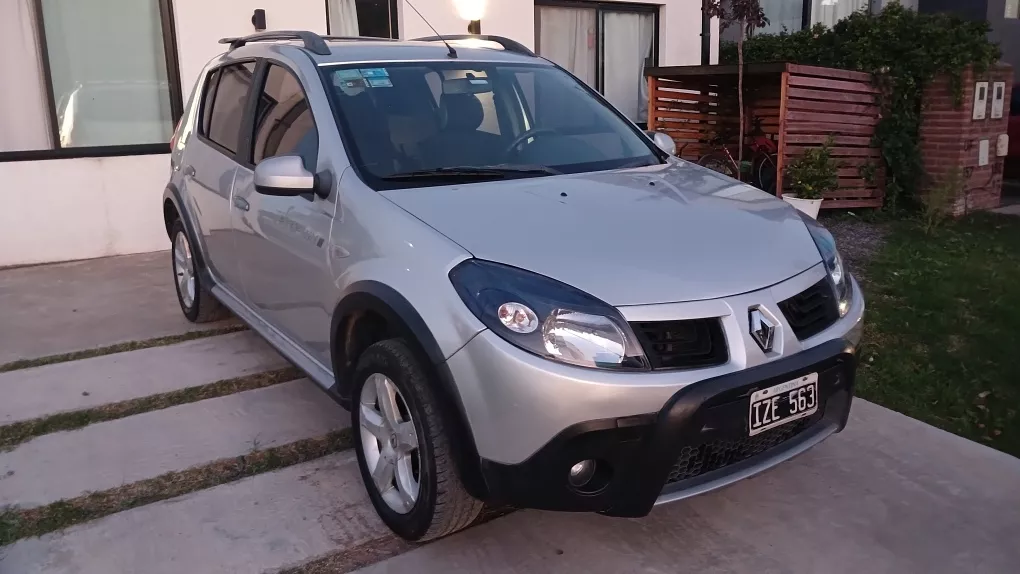 Renault Sandero Stepway 1.6 Confort 105cv