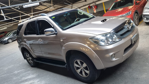 Toyota Hilux SW4 3.0 I Srv At C/cuero 4x4 (2009)
