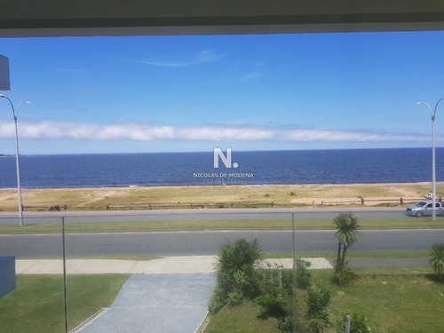 Oportunidad !!! Sea Breezes - Venta - Mansa - Punta Del Este - 3 Dormitorios - Piscina- Ref: 651