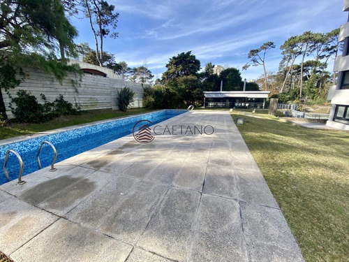 Imagen 24 de 30 de Venta Apartamento 2 Dormitorios Playa Mansa Punta Del Este - Punta Del Este Mansa