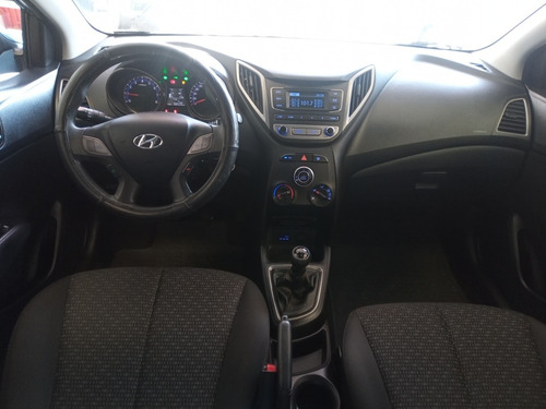 Imagem 5 de 10 de Hyundai Hb20 2016 1.0 Comfort Style Flex 5p
