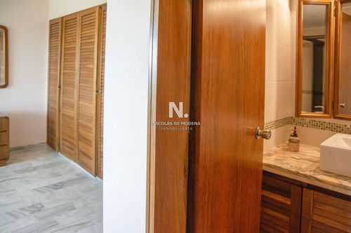 Departamento En Venta De 3 Dormitorios.- Ref: 3646