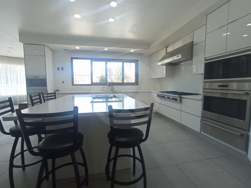 Renta O Venta Casa 7 Habs. De Lujo En Fuente De Las Lomas En Interlomas
