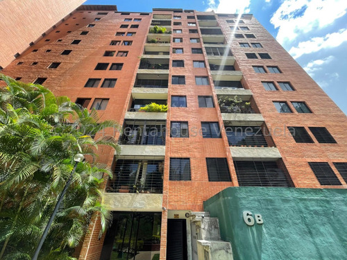 Apartamento En Alquiler En La Urbanización Colinas De La Tahona. Yanira Mls #24-22090