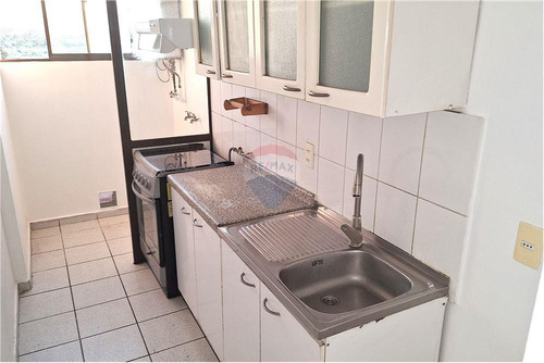 Departamento 2 Dormitorios En Condominio 7 Plazas