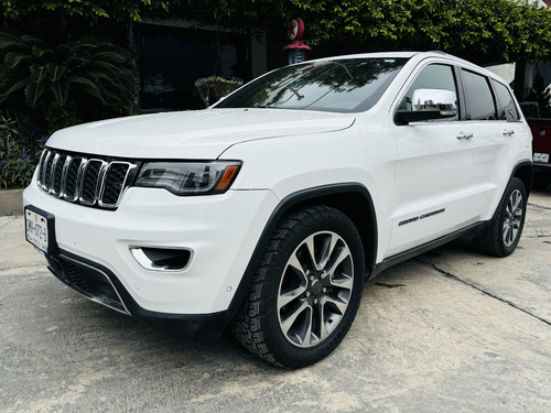 Jeep Grand Cherokee 5.7 Limited Lujo 4x4 At