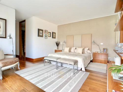 Departamento En Venta De 3 Dorm. En Lo Barnechea