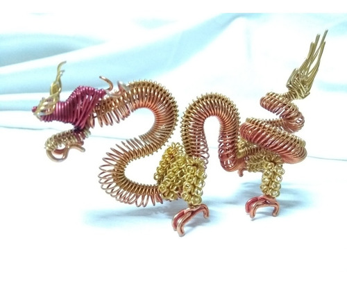 Imagem 3 de 5 de Dragão Dourado Em Arame Feng Shui Novo