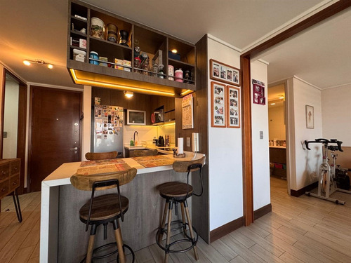 Departamento En Venta De 2 Dorm. En Lo Barnechea