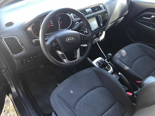 Imagen 5 de 10 de Kia Rio 2017 1.6 Ex Hatchback Mt