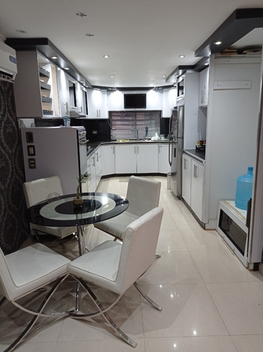 Imagen 4 de 11 de Casa Canaima Ii Guatire Con Piscina Luxor Bienes Raices C.a. 04125534035
