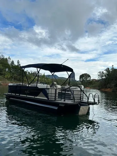Bote Yate Lancha Ponton 2023 Sunchaser Eclipse 23 Pies