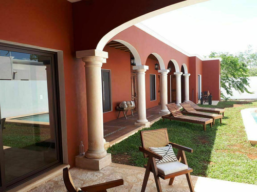 Casa En Venta En Valladolid, Privada Fincas Los Álamos, Modelo Ticul, A 12 Meses.