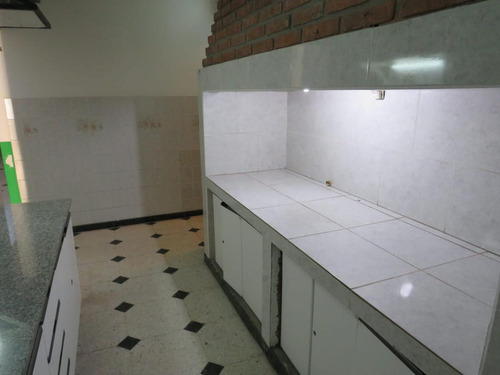 Edificio Comercial En Venta 2134mts2 - Ringuelet