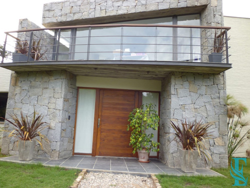 Casa En Punta Del Este, Marly