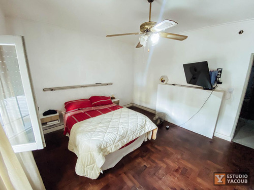 Casa En Venta - 2 Dormitorios 1 Baño - 95mts2 - Abasto, La Plata