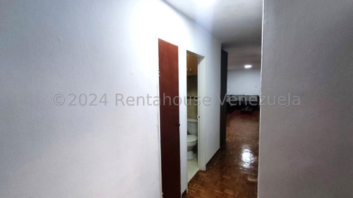 Apartamento En Venta En Cabudare, Zona Centro R E F  2 - 4 - 1 - 4 - 2 - 7 - 1  Mehilyn Perez
