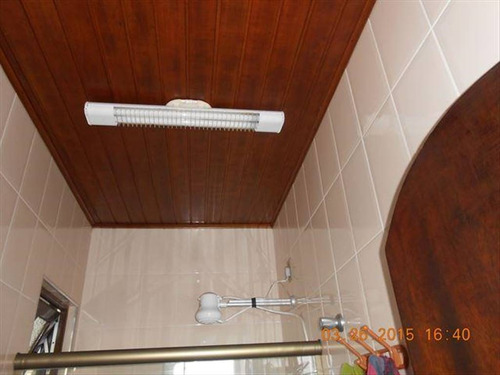 Imagem 6 de 30 de Casa De Alto Padrão Na Vila Valença Com 3 Dormitorios Jardim De Inverno Sala Dois Ambientes Piscina Moveis Planejados E Garagem Para 5 Carros Melhor Localização De São Vicente - Hm1647