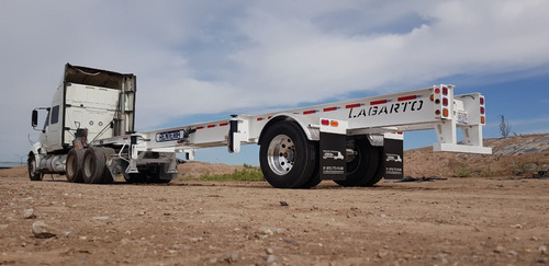 Imagen 4 de 8 de Lowboy Cama Baja Renteria Lagarto 15t Aspersoras