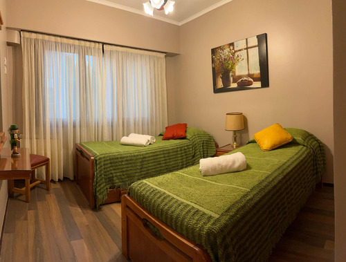 Departamento De 4 Ambientes , Para 6 Personas, 90 Mts Aprox
