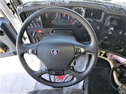 Imagem 6 de 15 de Scania R 440 Highline 6x2 2018 / 2018 Autom. 214.000 Km