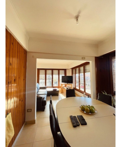 Venta Ph 4 Amb. C/ Dep. Primer Piso. Chauvin