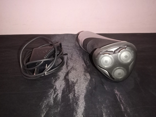 Afeitadora Philips Aquatouch T898 Con Cargador Impecable Negro (Usado)