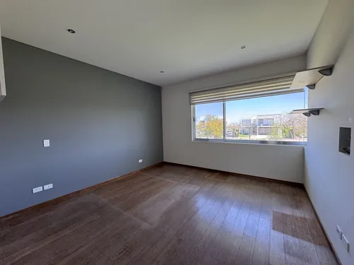 Exclusiva Casa En Renta En El Campanario