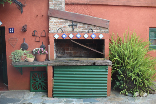 Casa De 3 Dormitorios 2 Baños Fondo Patio Garaje Barbcoa