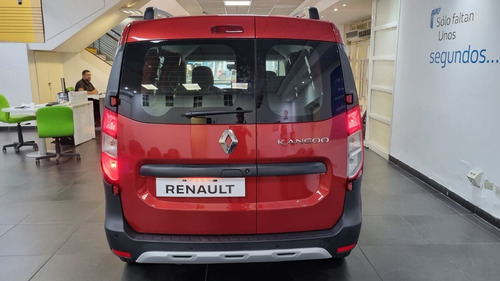 Imagen 6 de 25 de Renault Kangoo Stepway Full Full 1.6 0km 2023 Stoc (LG)