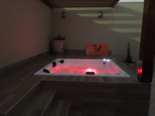 Spa Quadrado Canadense 2x2 ( Veneza - Japeri ) C/ Base