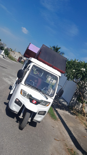 Zmoto Trabaja En Fracc Colinas, Ya Con Placas Y Aclientado