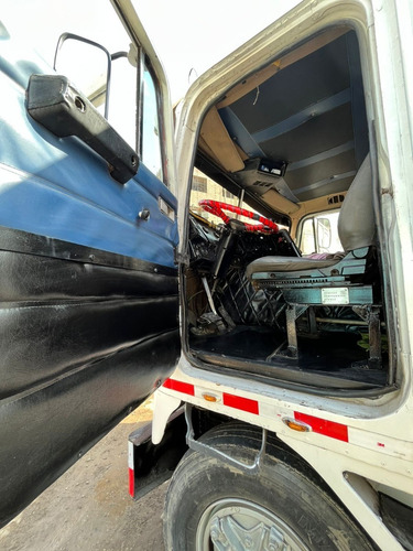 Imagen 6 de 15 de Tracto International Co-9670 Con Carreta Portacontenedor