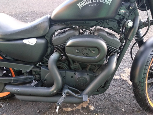 Imagem 4 de 9 de Harley Davidson 883