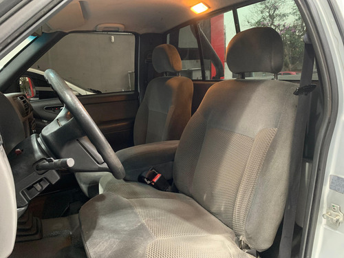 Chevrolet S10 2.4 Advantage Cab. Simples 4x2 Flexpower 2p