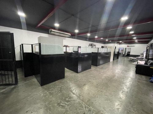 Galpón Industrial En Venta