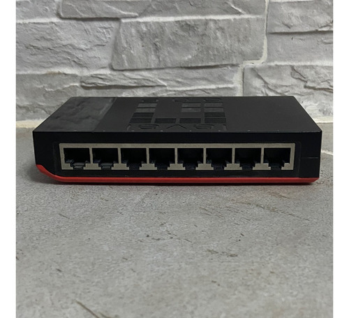 Switch 8 Puertos Fast Ethernet Fsw-0811