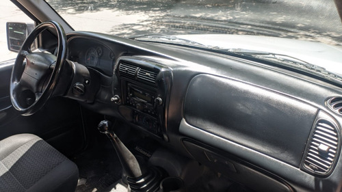Imagen 12 de 18 de Ford Ranger 2010 3.0 Diesel 4x2