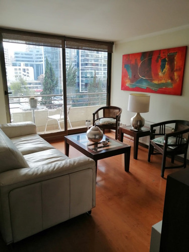 Departamento Amoblado En Metro Alcantara, El Golf,las Condes