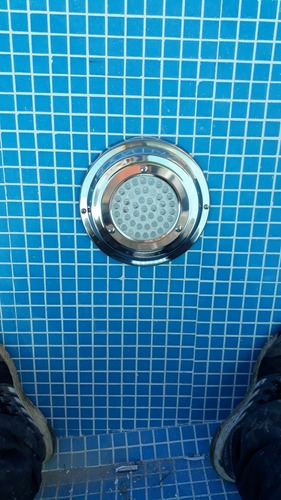 Imagen 3 de 5 de Inst. De Sist. De Filtrado En Piscinas De Fibra Y Hormigón.