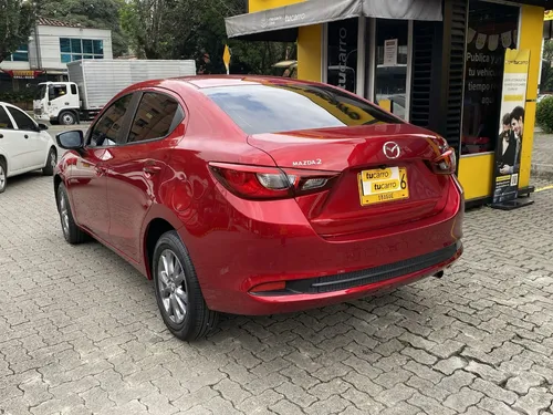 Mazda 2 1.5 Touring At 4x2 2025
